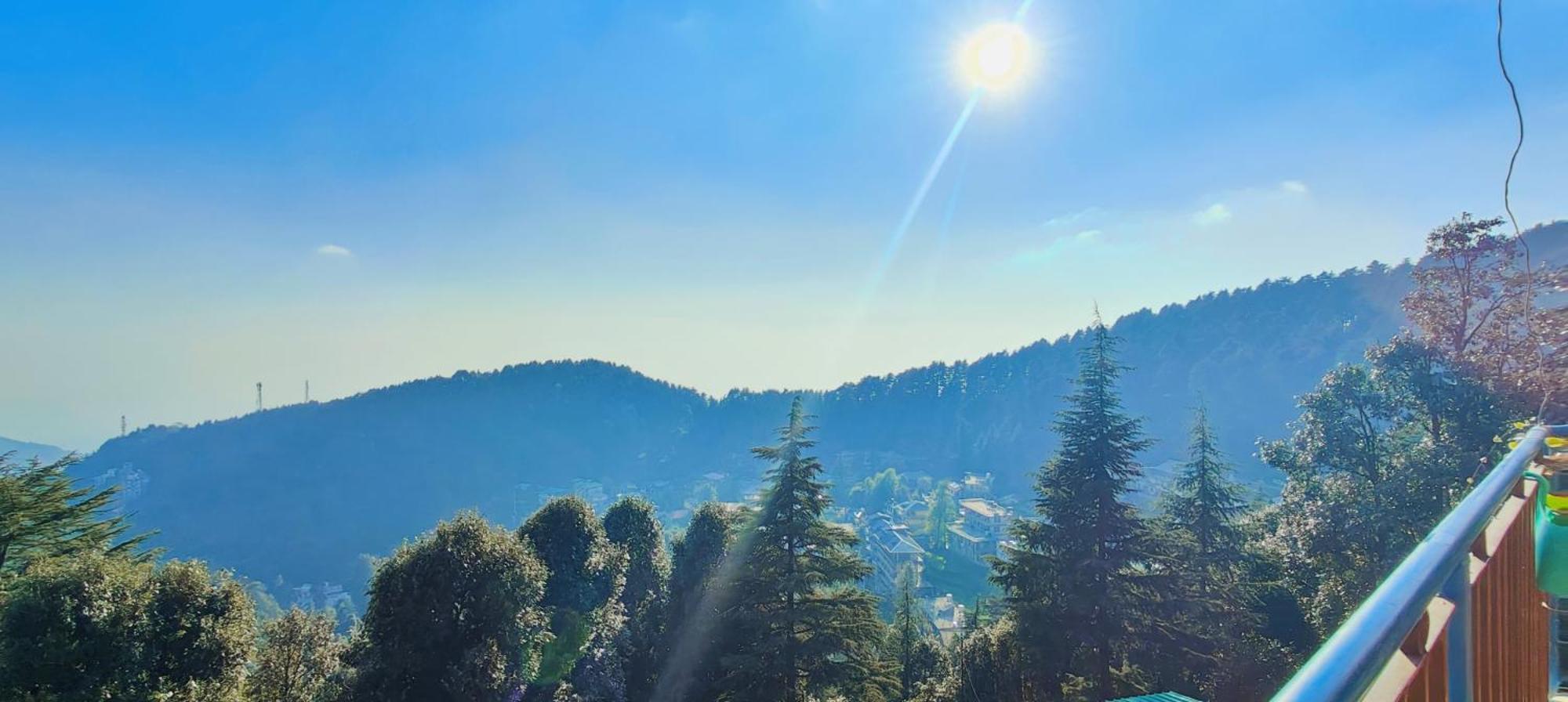 ダラムシャーラー The Unmad - Dharamkot Bed & Breakfast エクステリア 写真