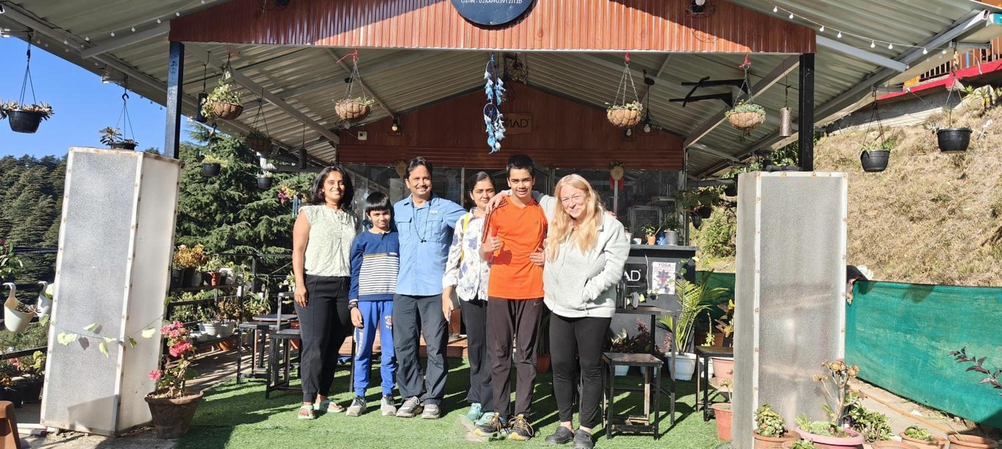 ダラムシャーラー The Unmad - Dharamkot Bed & Breakfast エクステリア 写真