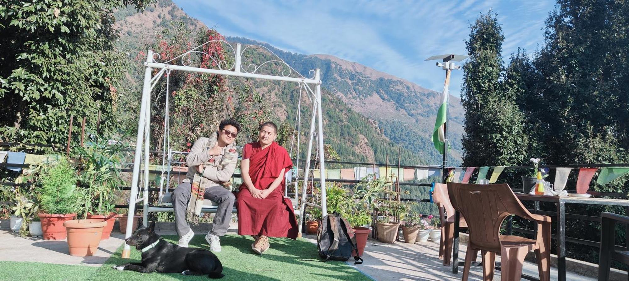 ダラムシャーラー The Unmad - Dharamkot Bed & Breakfast エクステリア 写真
