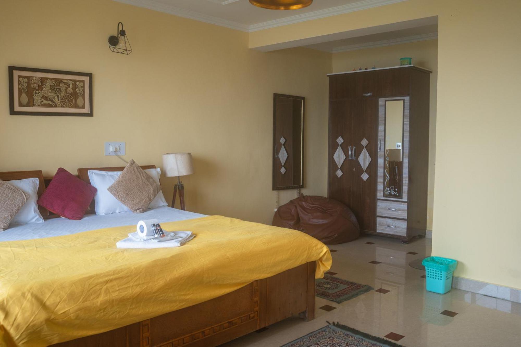 ダラムシャーラー The Unmad - Dharamkot Bed & Breakfast エクステリア 写真