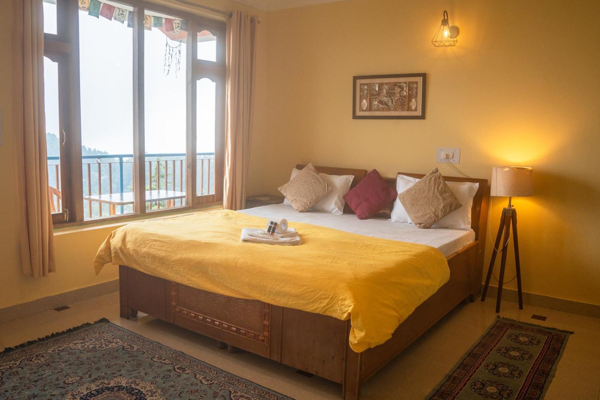 ダラムシャーラー The Unmad - Dharamkot Bed & Breakfast エクステリア 写真