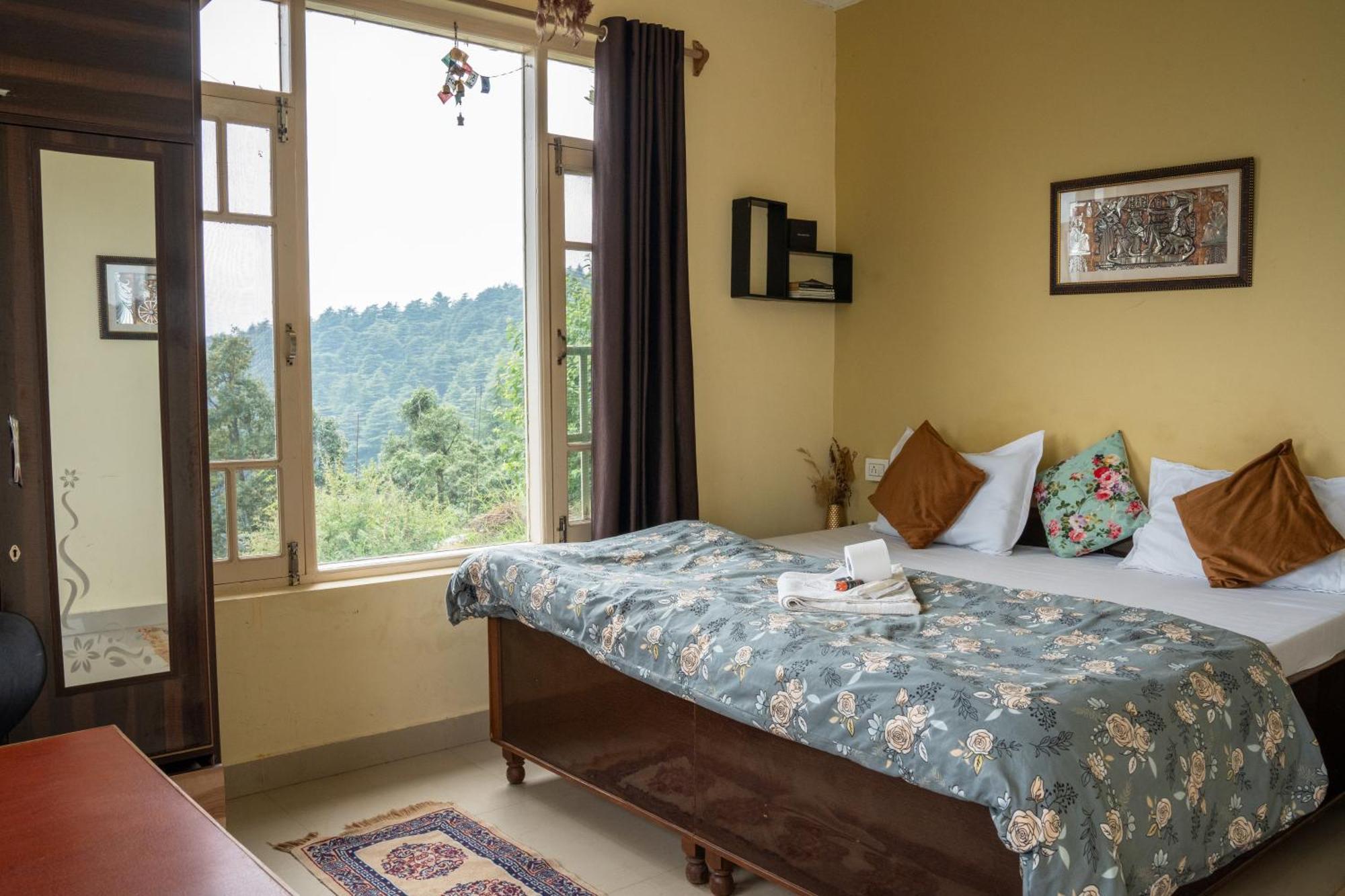 ダラムシャーラー The Unmad - Dharamkot Bed & Breakfast エクステリア 写真